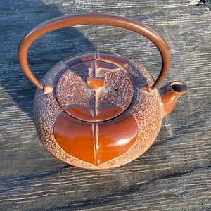 Cast Ironware Nanbu Tekki Japanese Tea kettle: Handmade one leaf / hearts EUC